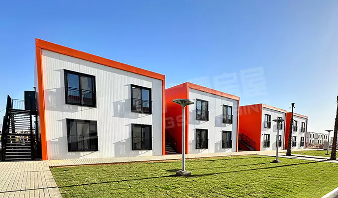 accommodation camp for 10000 people