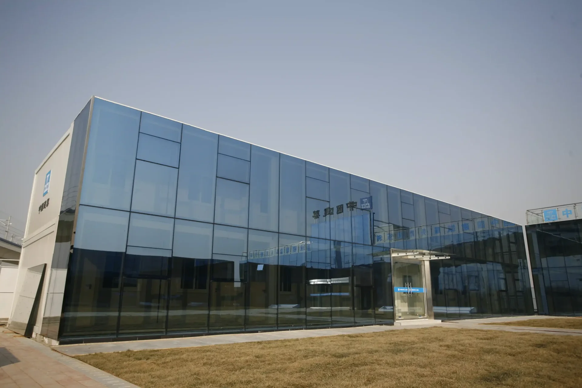 Why-Choose-Modular-Buildings-Over-Mobile-Offices-for-Long-Term-Use-scaled Choose Modular Buildings Over Mobile Offices