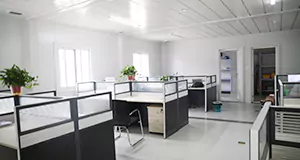 Sistema de construcción modular prefabricado de casas contenedor multifuncionales de paquete plano