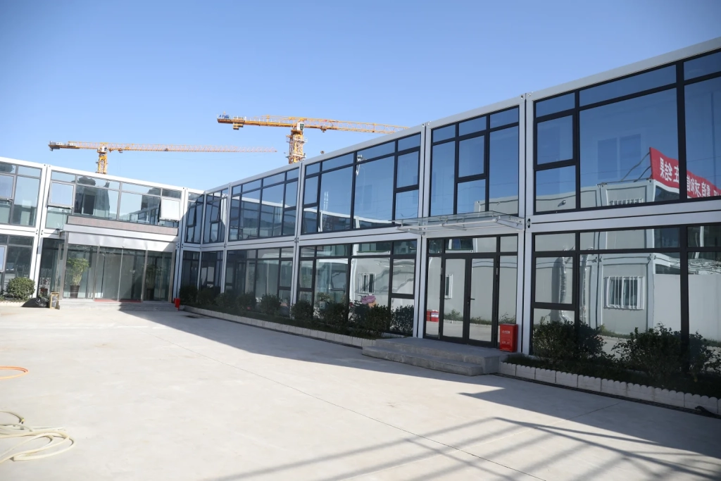 Large-scale modular accommodation project for remote industrial site