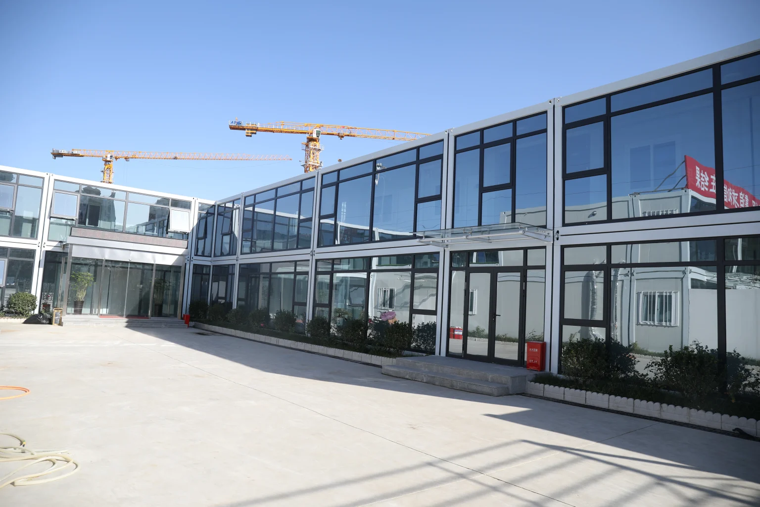 Large-scale modular accommodation project for remote industrial site
