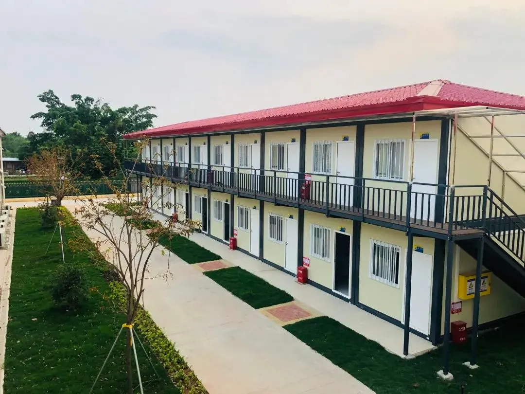 modular office building with meeting rooms and engineer accommodation for large construction projects