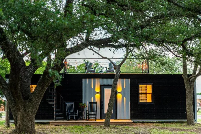galvanized steel structure and fire resistant insulation used in container house safety design