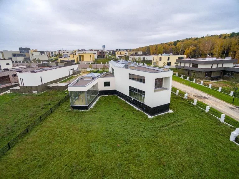 modern prefabricated country house with sustainable design