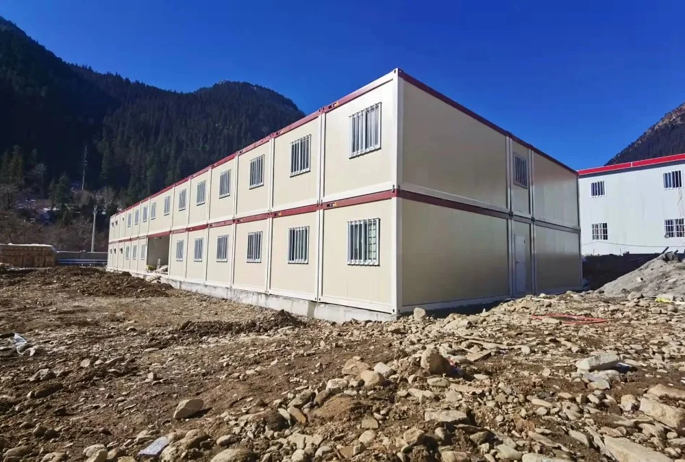 Quick Installation Flat-Pack Container Houses for Camps, Offices, and Temporary Accommodation