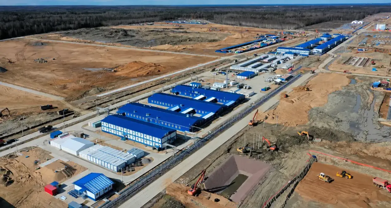 Aerial view of GS Housing modular construction camp for a large-scale project